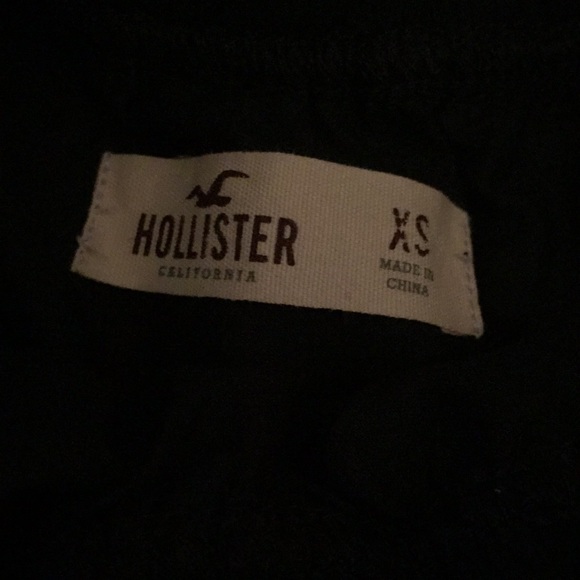 Hollister Navy tiered skirt - Picture 2 of 4